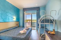 Jonico Hotel - Parvekkeita