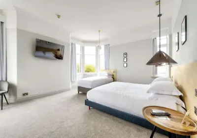 The Castle Hotel Các khách sạn ở Swinton
