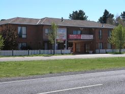 Snowgate Motel + Apartments