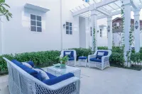Umalas Suites - 4-Star