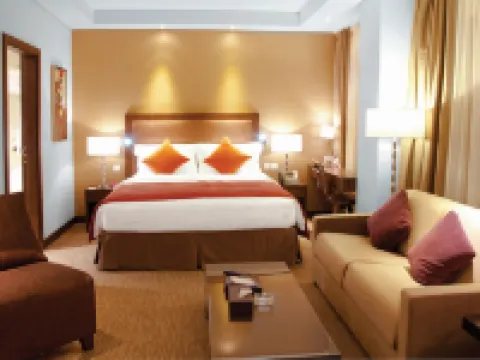 โรงแรมคราวน์ พลาซ่า มาดินะห์ บาย IHG โรงแรมในเมดินา