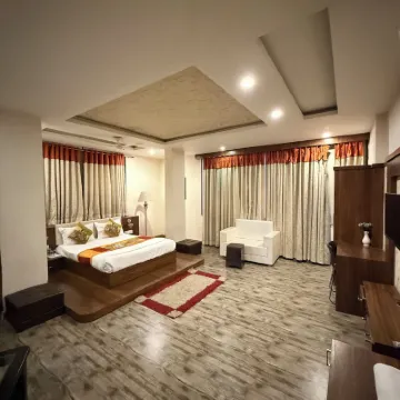 Hotel Khatana Palace