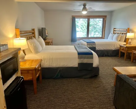 Manhattan Beach Lodge Hotels in Crosslake