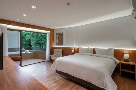 Vert Hotel Spa Отели рядом с достопримечательностью «Pequena Finlândia»