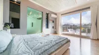 Hoengseong Withpet Village - Parkplatz