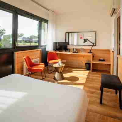 Domaine de Charmeil Rooms