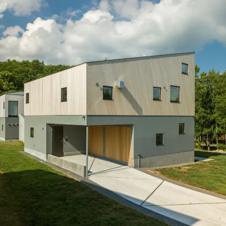 Foxwood B by H2 Life
