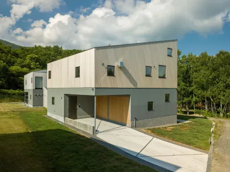 Foxwood B by H2 Life