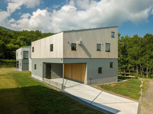 Foxwood B by H2 Life