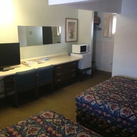 Jamestown Motel