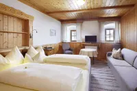 Pension Oberbräu Hôtels à : Neukirchen am Grossvenediger