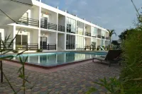 Ocean Blue Hotel - Pool