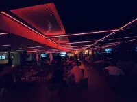 Hotel Delta 3 - ที่มีบาร์
