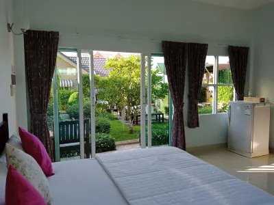 Baan Hai Bangsaray Hotels in Bang Sare