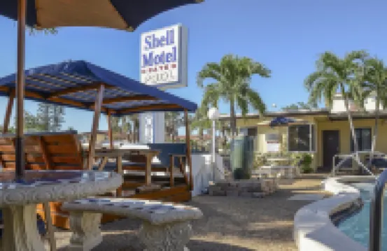 Shell Motel Hollywood