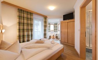 Hotel Enzian Paznaun