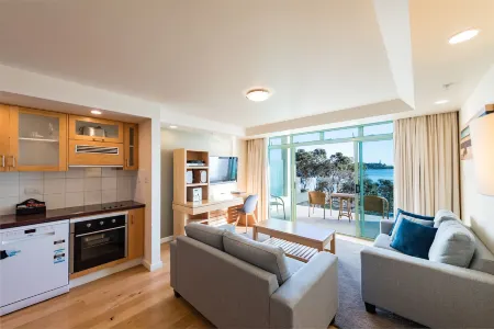 Paihia Beach Resort & Spa Hotel Отели в г. Waitangi