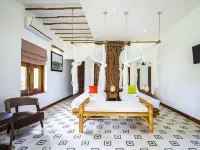 The Island Lodge Hotels in Châu Thành District