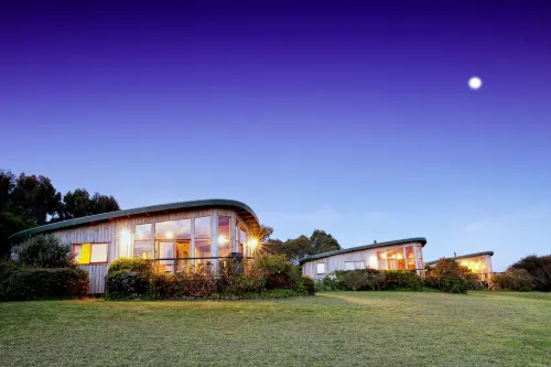 The Boomerangs at Johanna on the Great Ocean Road Hotels in Cape Otway