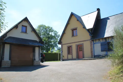 Le Haut Mesnil-3 Hotels in Mesnil-Follemprise