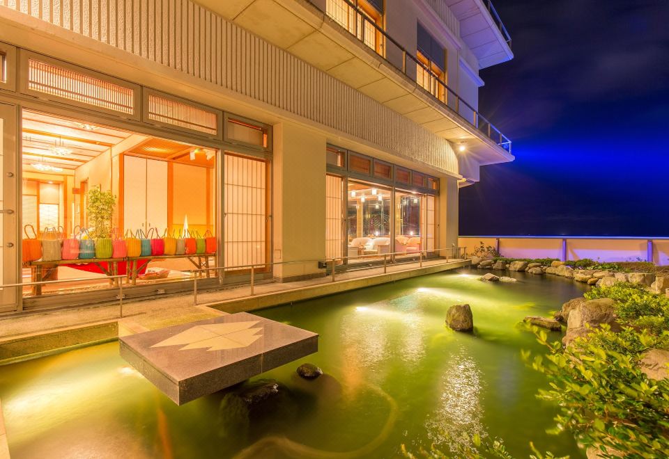 1. 가이케 쇼게쓰..