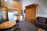 The Inn at Silvercreek Hotels in Granby