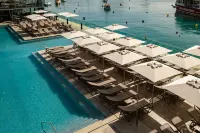 Waterfront - Rooftop Pools