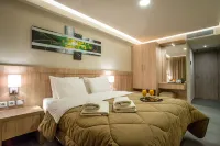 Argo Hotel Piraeus