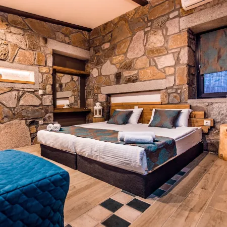 Keros Blue - Luxury in Wilderness