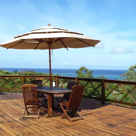 Roatan Bed & Breakfast Apartments