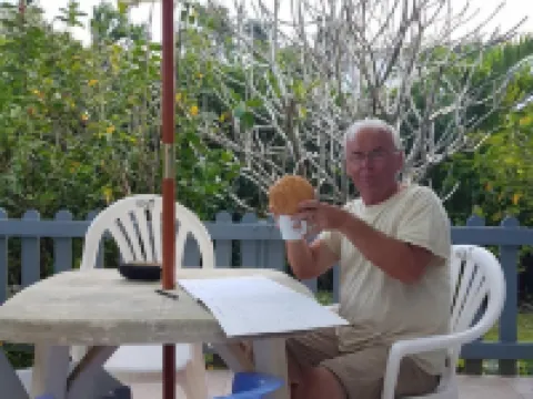 黎明住宿加早餐旅館 湯加塔布島酒店