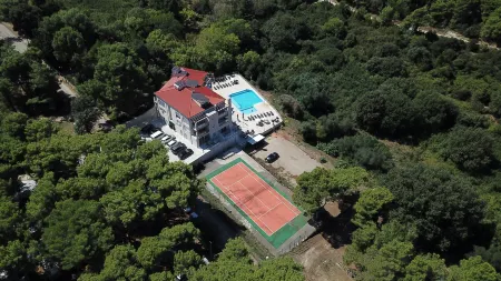 Premantura Resort - Hotel & Restaurant