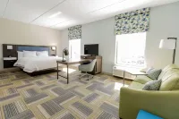 Hampton Inn & Suites Syracuse-North (Airport Area) Hotels in Salina