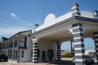 Sherman Inn Hotels in Sherman