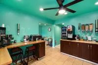 Clearwater Lakeshore Motel Hotels in Mackinaw Township