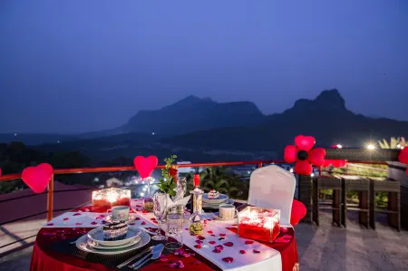 Cloud 9 Hills Resort Отели в г. Джвханд Апати