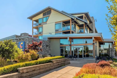 Comfort Inn & Suites Hotels in Campbell River