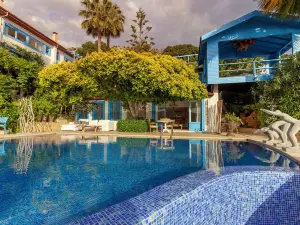 Sabrinas Haus - Adult Only +14