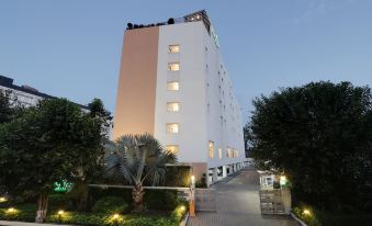 Lemon Tree Hotel Chandigarh
