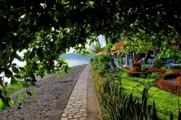 Bondalem Beach Club Hotel berhampiran Pantai Bembeng