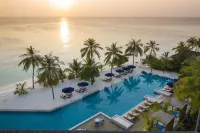 Emerald Faarufushi Resort & Spa - Deluxe All Inclusive - Pools