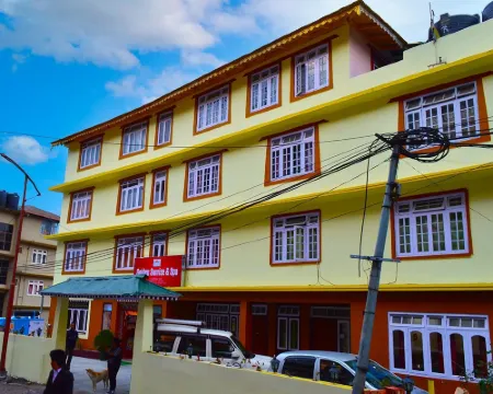 Hotel Golden Sunrise & Spa Hotels in Pelling
