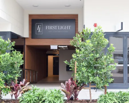 퍼스트 라이트 물루라바, 애센드 컬렉션 호텔 물루라바 호텔