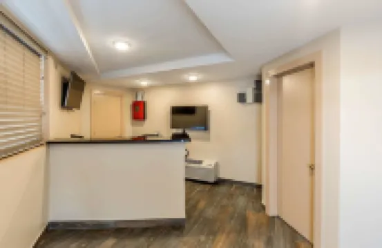 โร้ดเวย์อินน์ ชิคาโก - อีแวนสตัน โรงแรมในชิคาโก