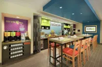 Home2 Suites by Hilton - Milwaukee Airport