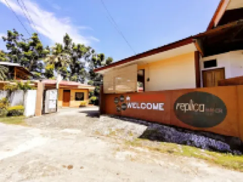 Replica Manor Hotels near Siquijor