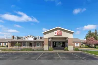 Best Western Plus Steeplegate Inn Các khách sạn ở Davenport