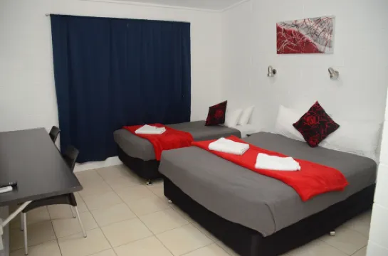 摩羯座酒店 羅爾斯頓酒店