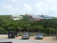 Harbor Breeze Villas - parking