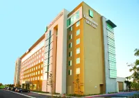 Embassy Suites by Hilton Ontario Airport - breakfast